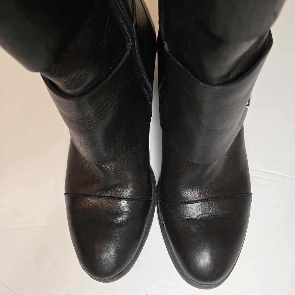 Donald J. Pliner Women's Black Leather Ankle Boots, Buckle, Sz. 6 - Picture 12 of 16